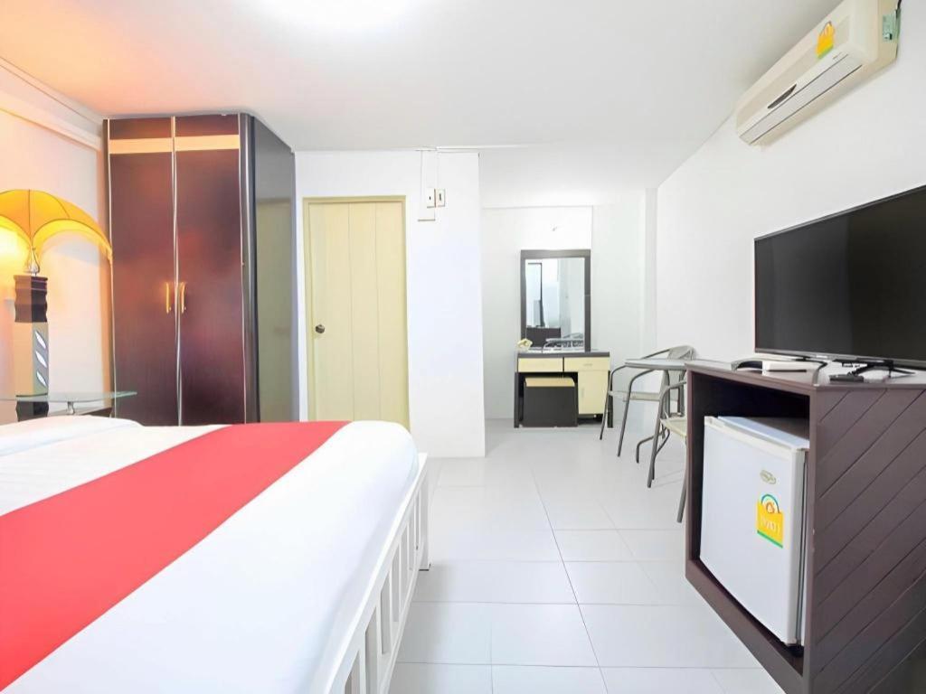 5 Diamond Hotel Bangkok Bagian luar foto