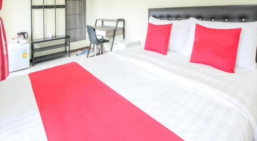 5 Diamond Hotel Bangkok Bagian luar foto