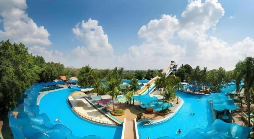5 Diamond Hotel Bangkok Bagian luar foto
