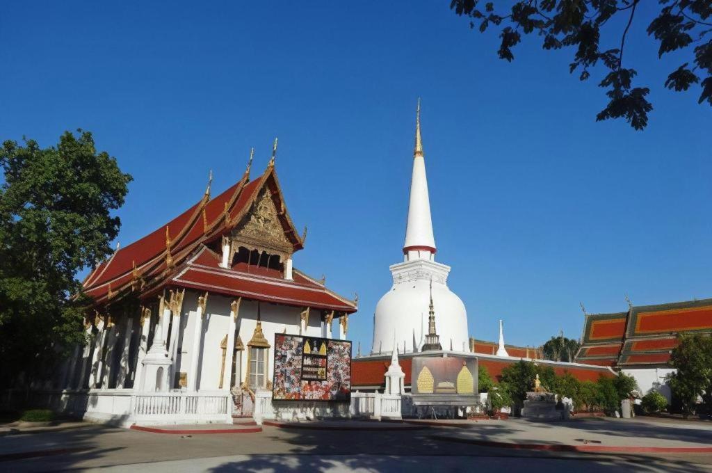 5 Diamond Hotel Bangkok Bagian luar foto